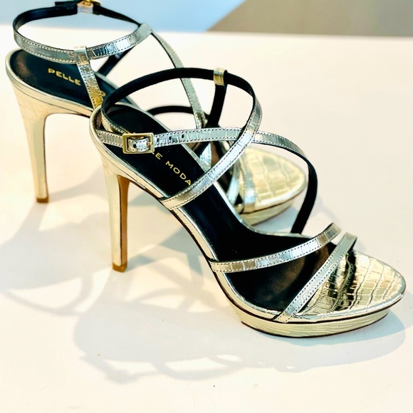 PELLA MODA NWT Gold Croco Size 8.5 Runs small order 1/2 size-up Basically Size 8 - Picture 2 of 10